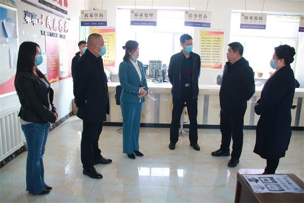 双阳区委副书记滕广涛看望慰问妇女干部、妇女典型